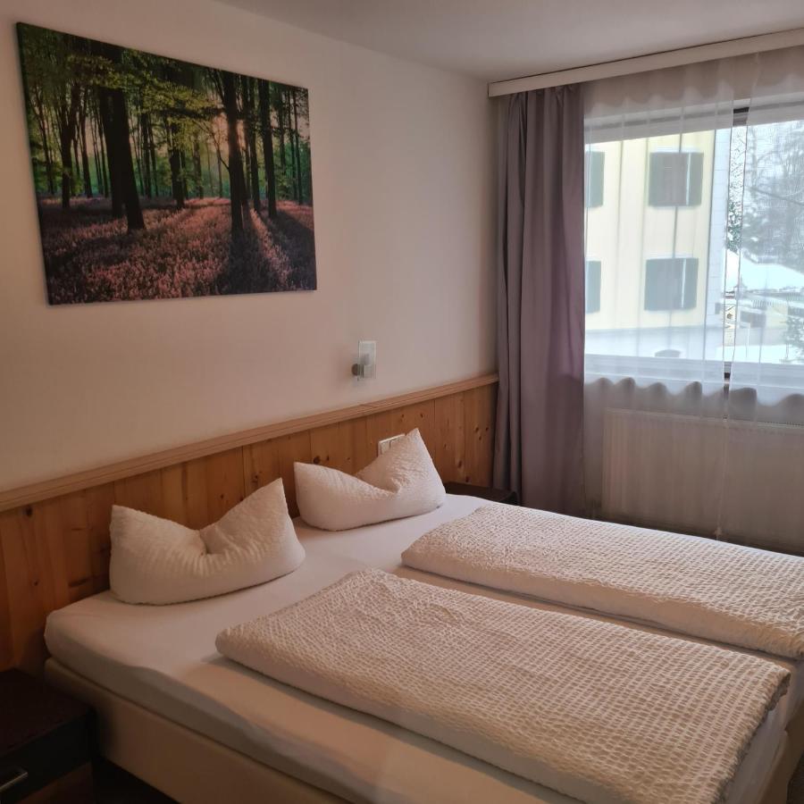 Gasthof Hotel Kirchenwirt ツェル・アム・ツィラー エクステリア 写真